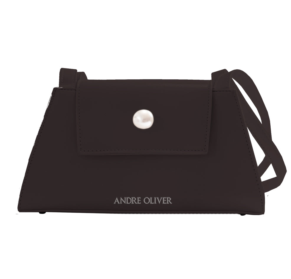 Sierra Shoulder Bag in Black